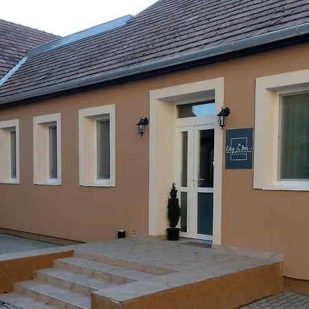 ベッド・アンド・ブレックファスト City Inn Szigetvar Szigetvár